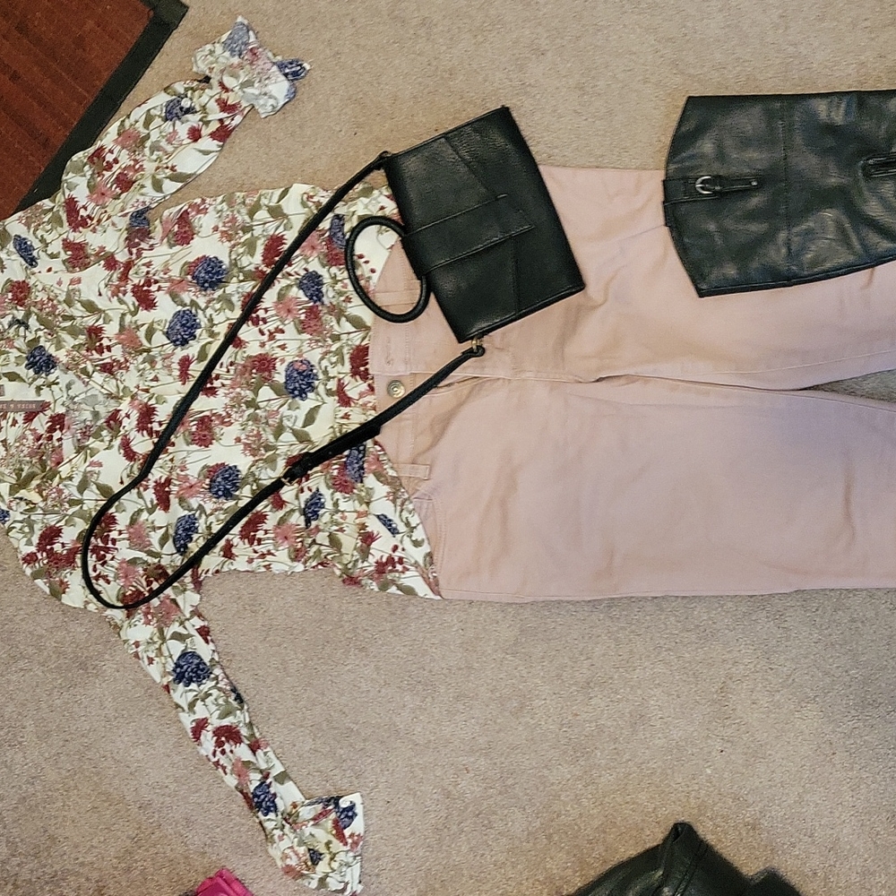 Top-size Med. Brina & Em long sleeve button to roll to 3/4 length $15